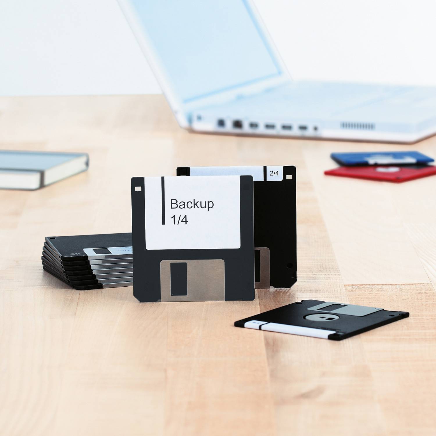 HERMA Special - Papier - matt - permanent selbstklebend - weiß - 70 x 67.7 mm 200 Etikett(en) (25 Bogen x 8)