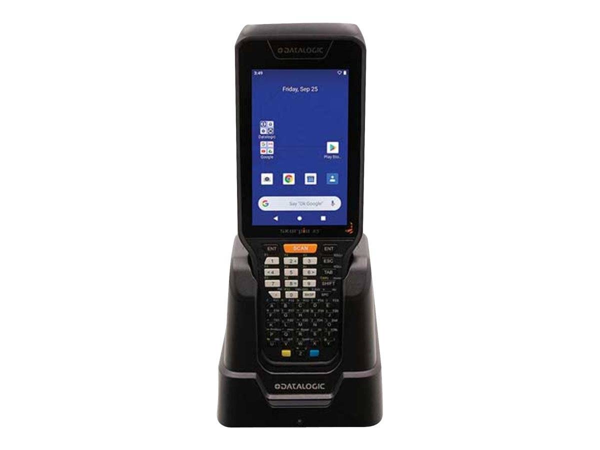 Robustes tragbares Barcode-Lesegerät in einer Ladestation, das einen Android-Startbildschirm anzeigt.