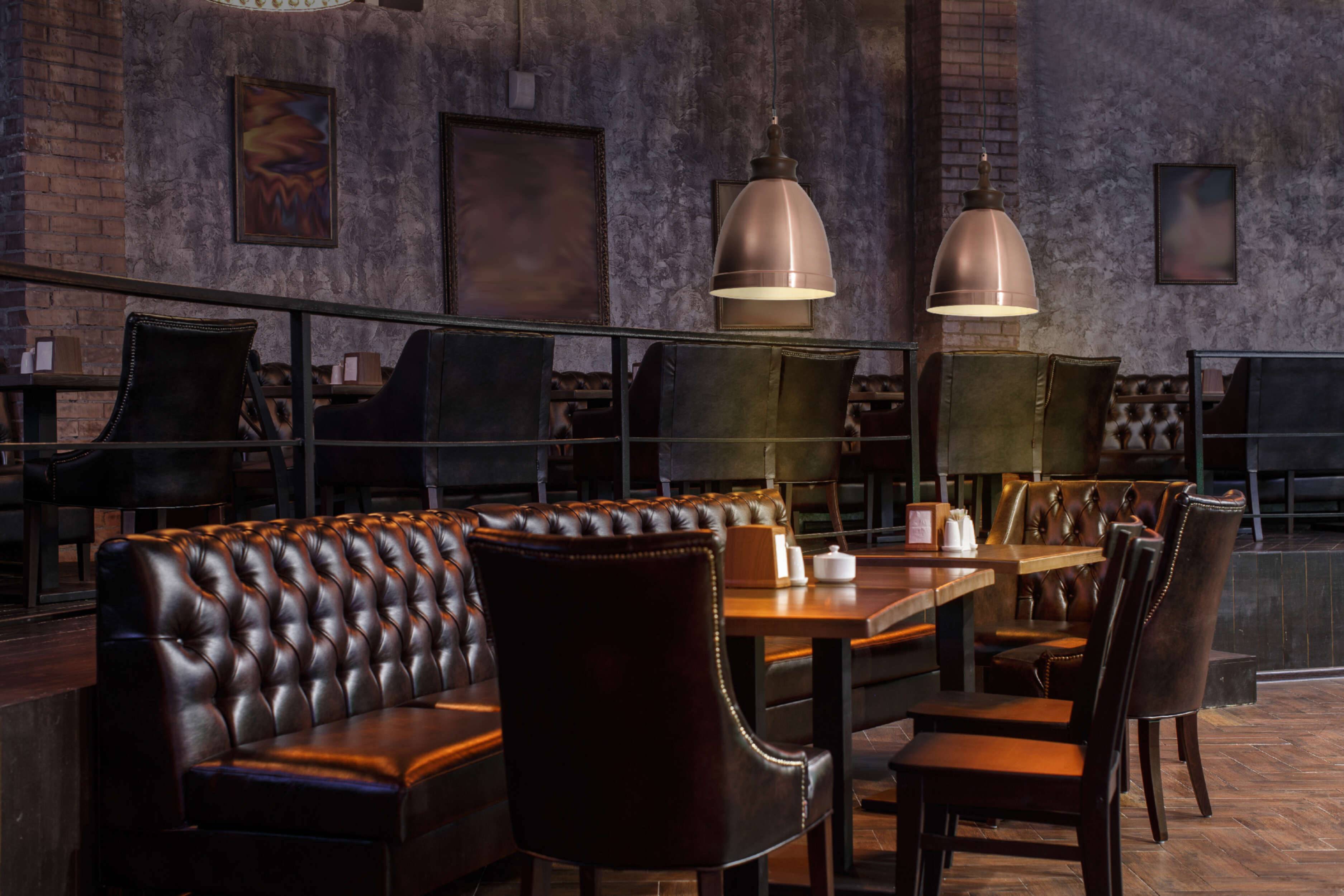 Metallpendelleuchte "PINHEAD" mit Holzoptikaufsatz