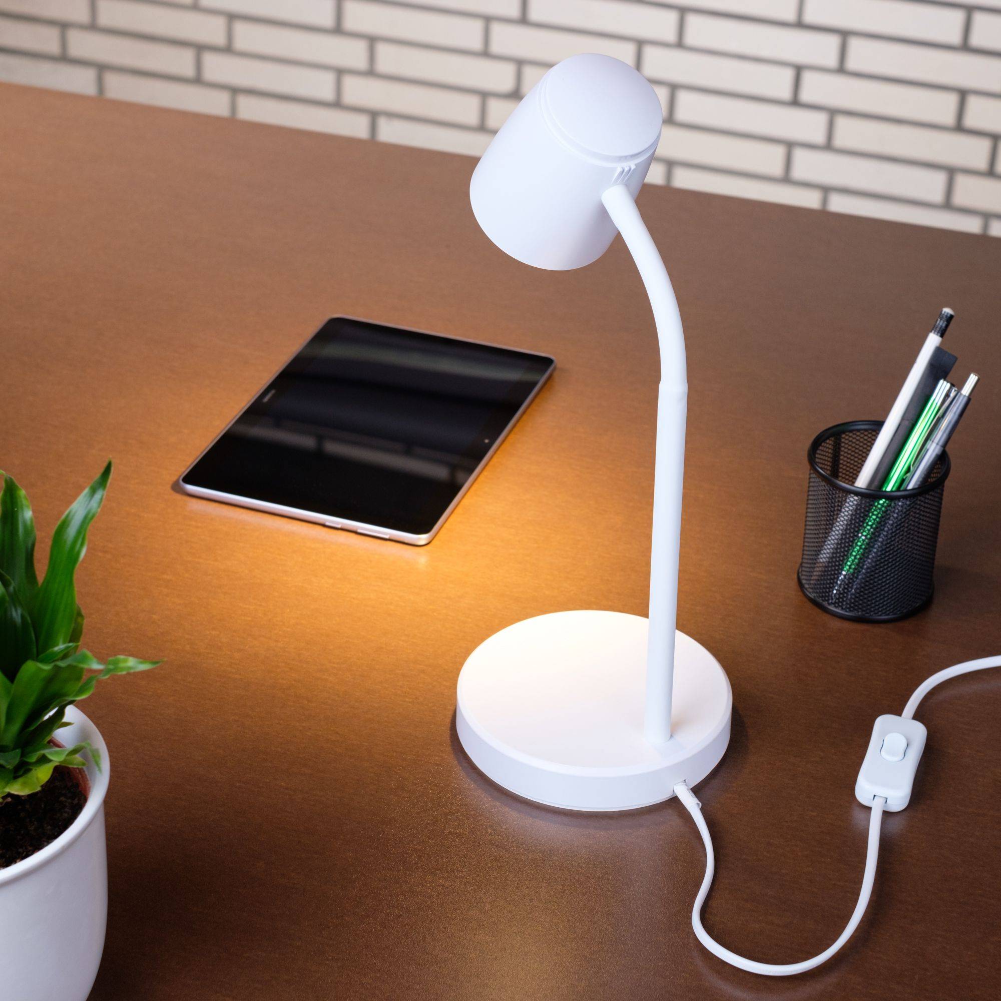 kalb | LED Tischleuchte 5W weiß GU10 Fassung warmweiß 230V Bettleuchte Schreibtischlampe