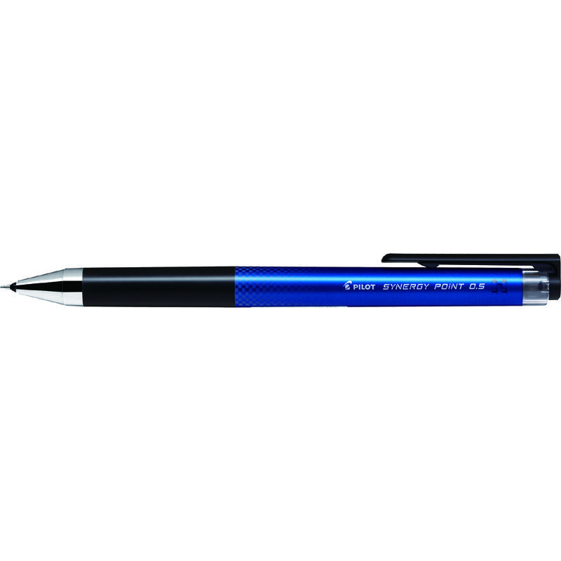 Blauer und schwarzer Pilot Synergy Point 0,5 Gelstift horizontal auf weißem Hintergrund abgebildet.