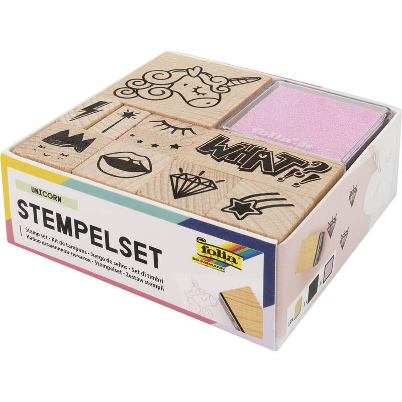 Einhorn-Stempelset in einer Box mit Holzdeckel, verziert mit Einhorn und Symbolen, und einem rosa Stempelkissen, das innen sichtbar ist.