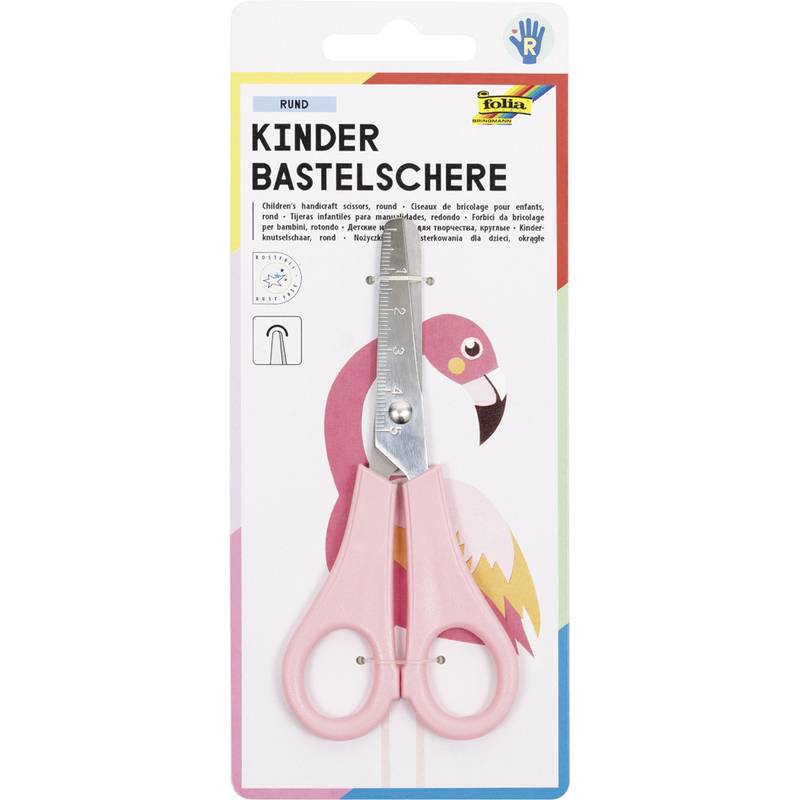 Kinderschere in Verpackung, mit abgerundeten Spitzen und pinken Griffen, zum sicheren Gebrauch konzipiert. Verpackung zeigt bunte Illustration.