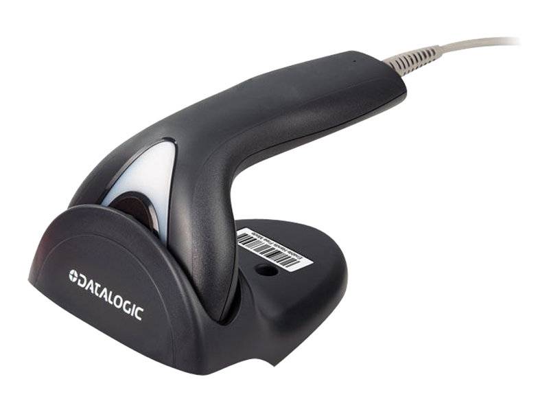 Schwarzer tragbarer Barcode-Scanner von Datalogic auf einer Ladestation mit angeschlossenem Kabel.