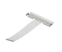 Ein flaches, flexibles Bandkabel mit einem Anschluss an einem Ende, das zur Verbindung von elektronischen Komponenten verwendet wird.