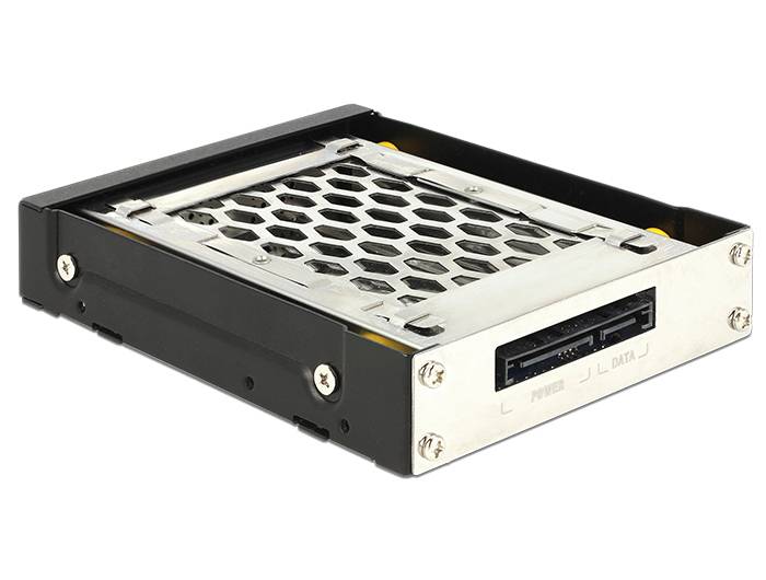 Nahaufnahme eines auswechselbaren Festspeichers oder Speichermoduls mit Metallgitter-Oberseite und vorderem Datenstecker.