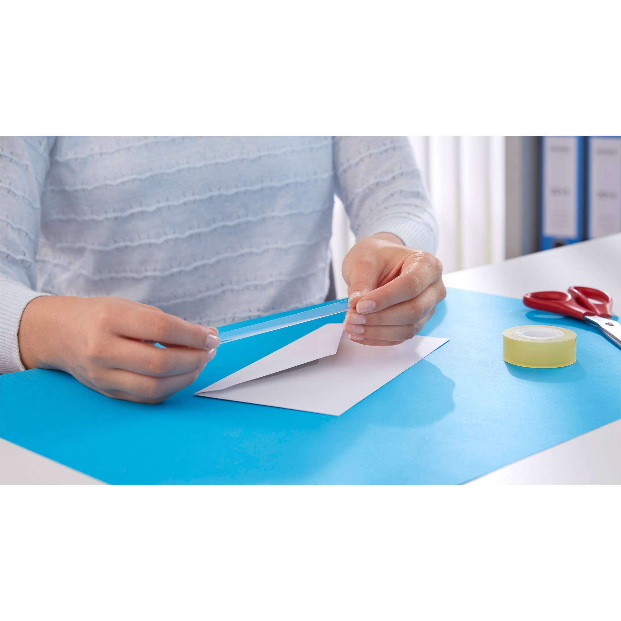 Tesafilm Standard - Büro-Klebeband - 15 mm x 10 m - Polypropylenfolie - transparent (Packung mit 10)