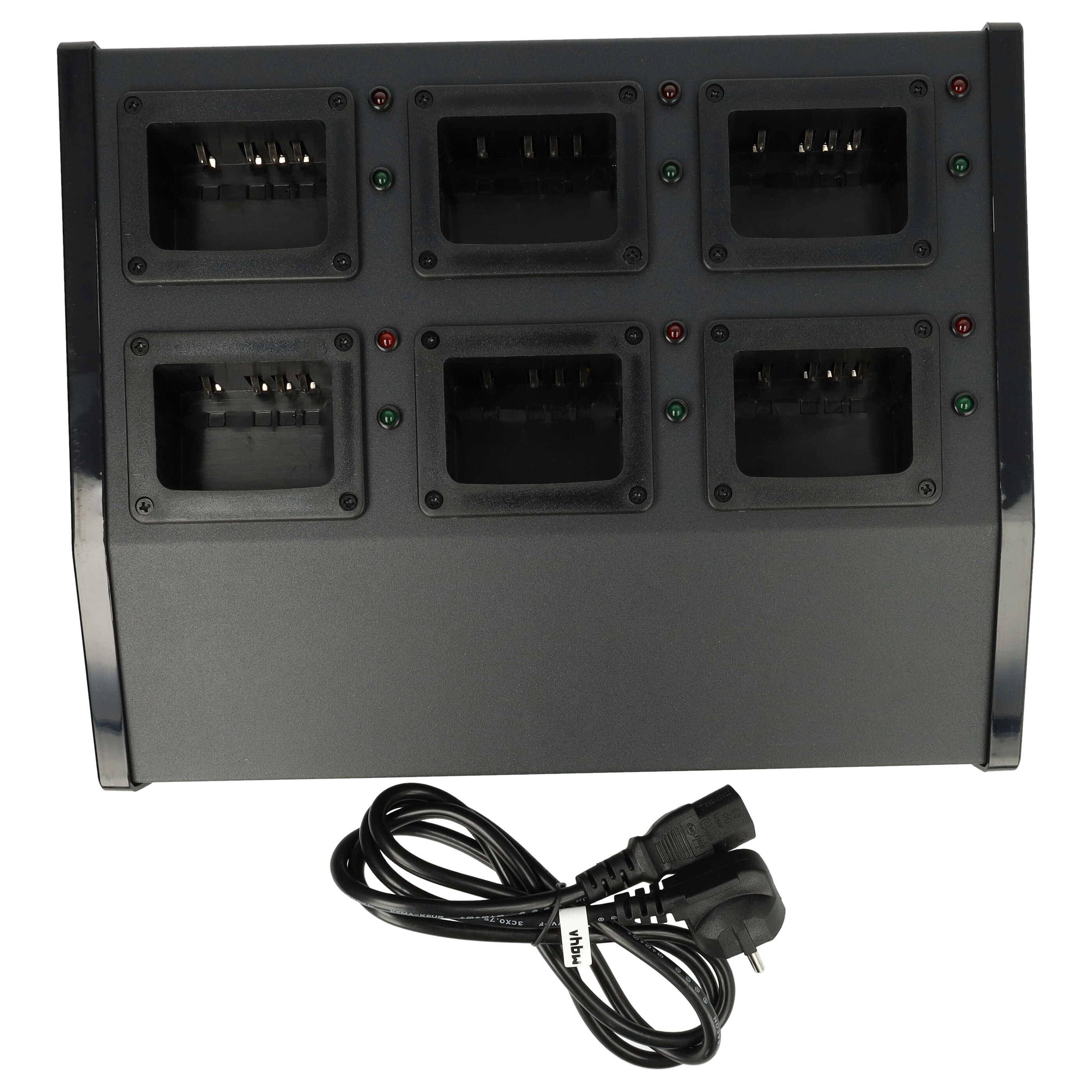 Schwarzes Multi-Schacht-Ladegerät mit sechs Anschlüssen und zwei LED-Indikatoren pro Anschluss; enthält ein Stromkabel mit angeschlossenem Stecker.