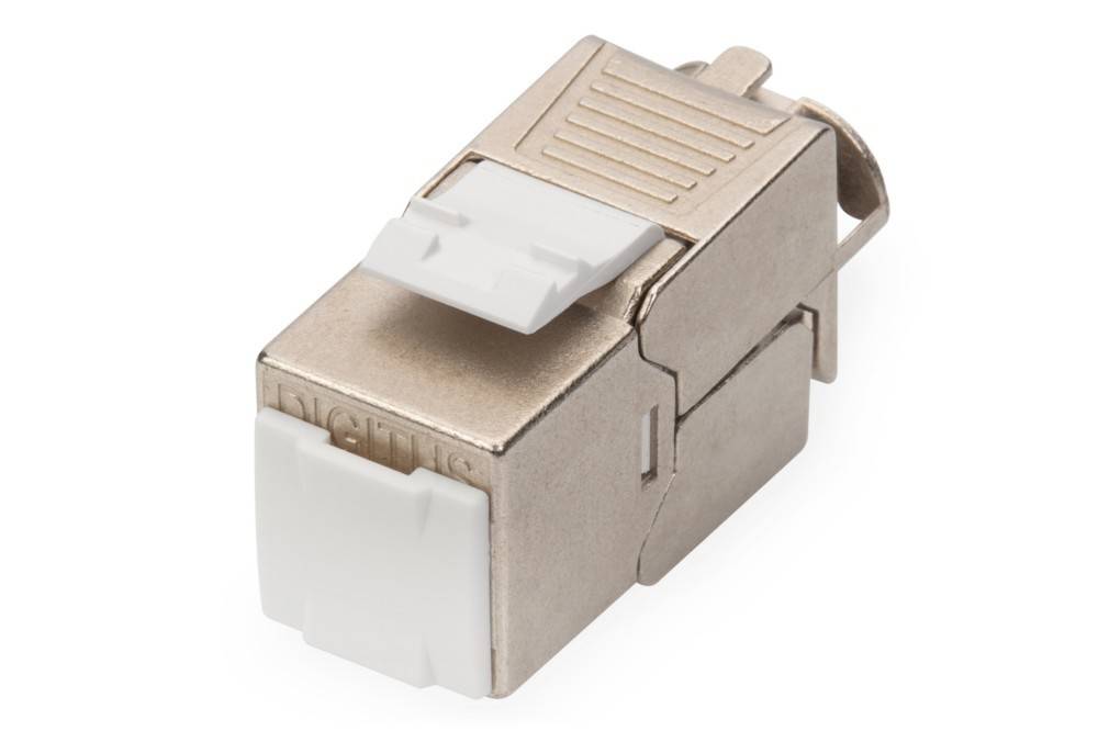 Ein metallischer Keystone-Anschluss mit weißem Port für Netzwerkkabelverbindungen, der für eine einfache Integration in Patchpanels oder Wandplatten konzipiert ist.