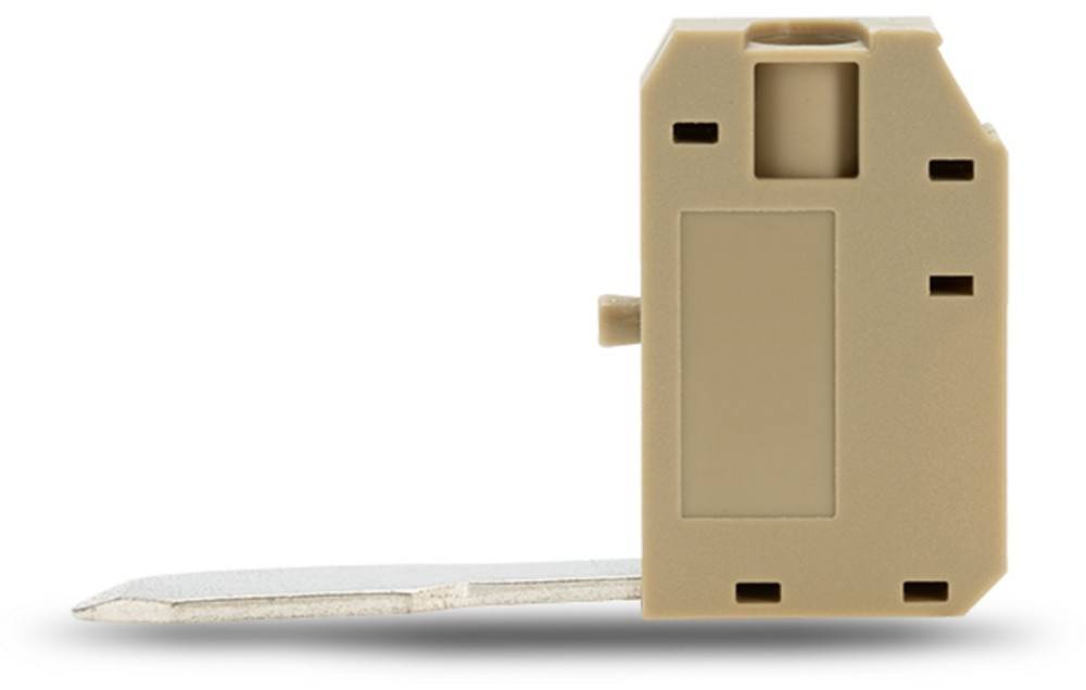 Nahaufnahme einer beigen elektronischen Komponente mit einem rechteckigen Hohlraum an der Oberseite, die auf einer hellen Oberfläche platziert ist.