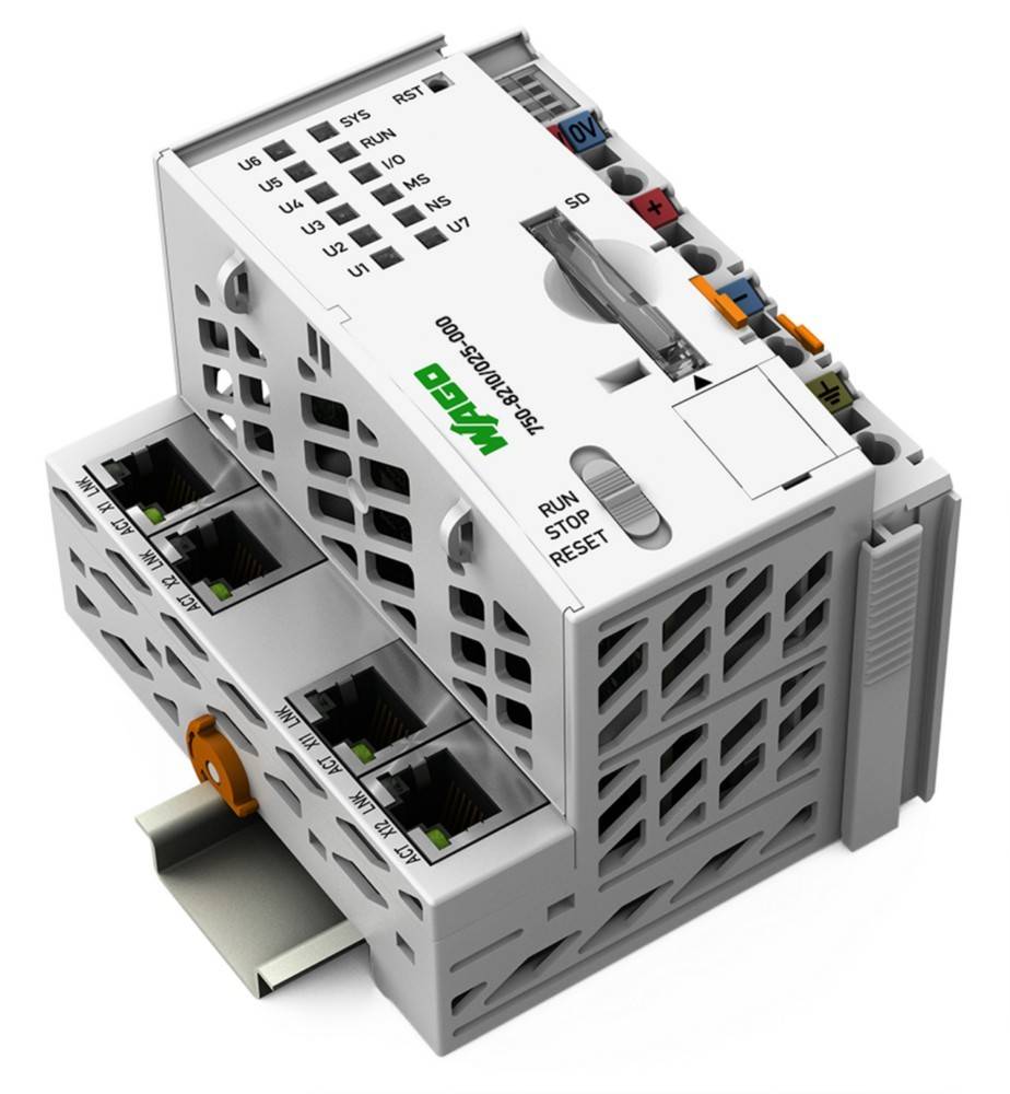 Industrieller Automationscontroller mit mehreren Ethernet-Ports und Indikatorleuchten, auf einer Hutschiene montiert, mit Markennamen und Steuerungstasten.
