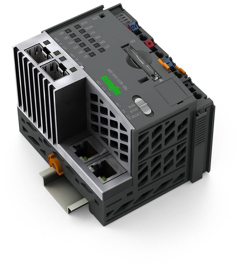 Ein kompakter, modularer Industriecontroller mit Ethernet-Ports und beschrifteter Schnittstelle, entwickelt für Automatisierung in Smart-Manufacturing-Umgebungen.