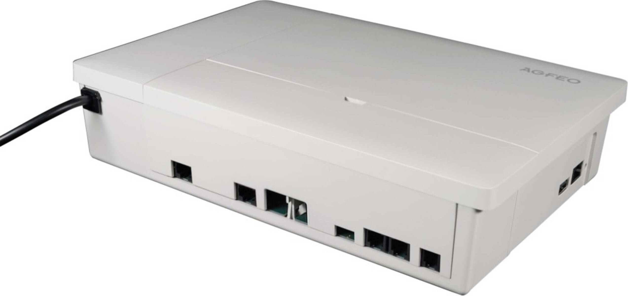 Weißes Aclo-Netzwerkgerät oder Modem mit mehreren Ethernet-Anschlüssen und einem angeschlossenen Kabel auf einfachem Hintergrund