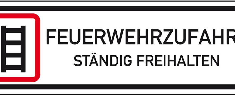 Hinweisschild Feuerwehr-Zufahrt freihalten, Aluminium RA0, reflektierend, 1000x333mm, DIN 67520