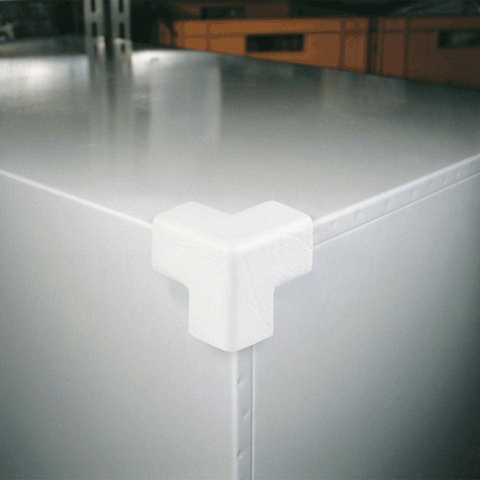 Knuffi Schutzecke Typ E, 3-dimensional, selbstklebend, weiß, PU-Schaum
