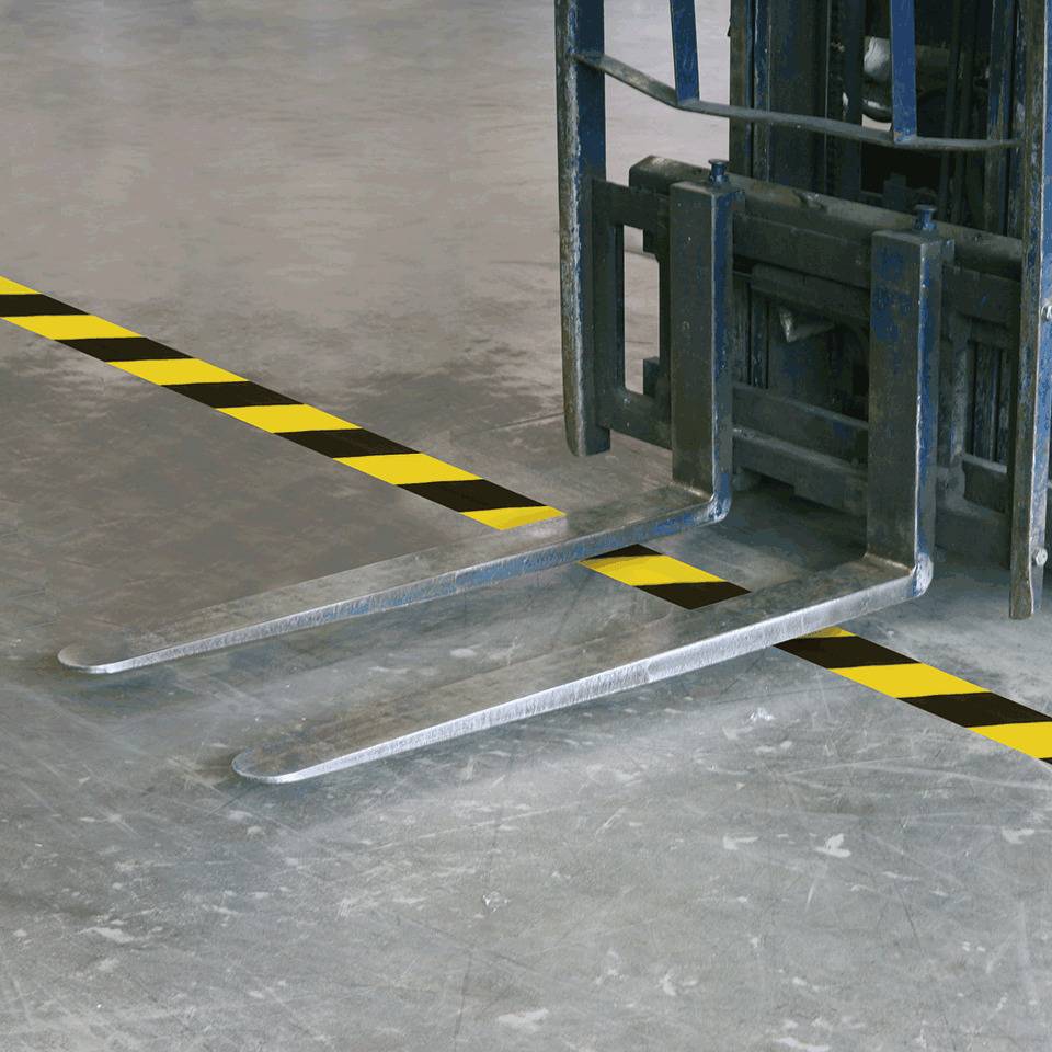 Markierungsband Premium, gelb/schwarz, schraffiert, Folie, laminiert, 100mm, 33m/Rolle