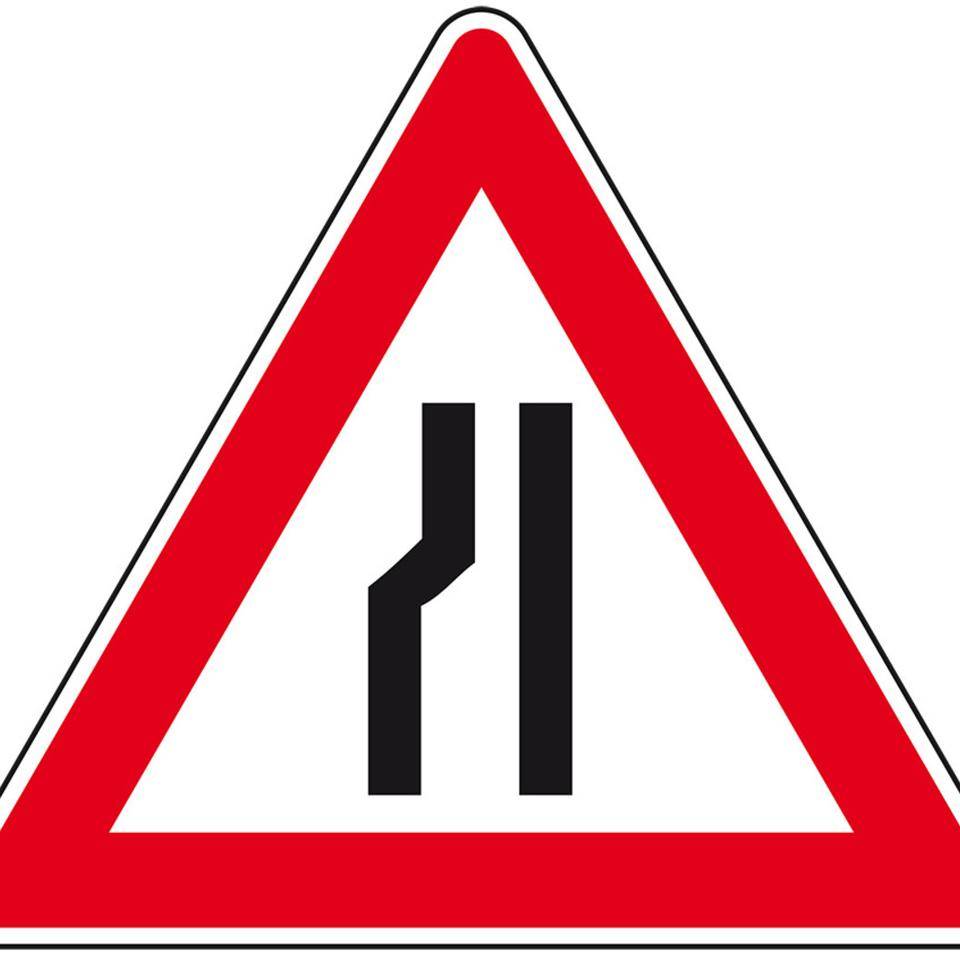 Verkehrszeichen Verengte Fahrbahn links, Nr.121-20, Aluminium RA2, reflektierend, SL 900mm, DIN 67520