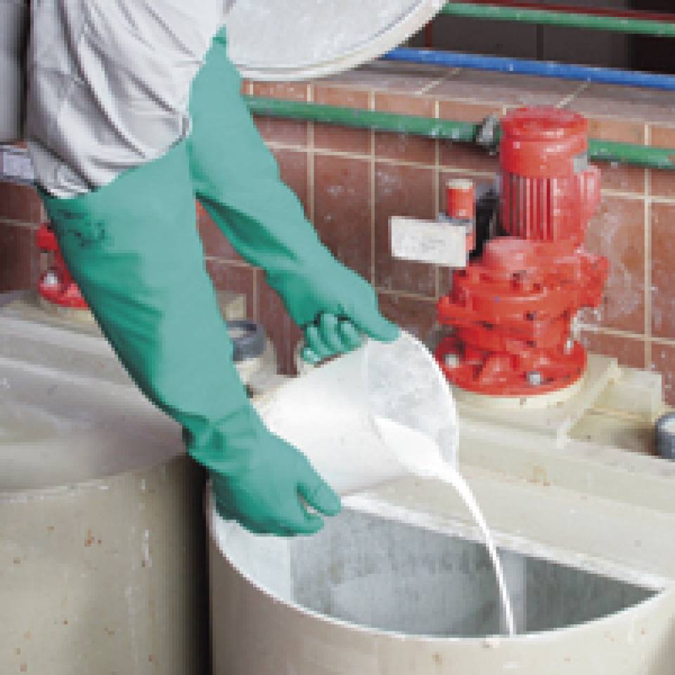 KCL Chemikalien-Schutzhandschuh Camatril® 733, Kat.III, grün, Nitril, 600mm, Größe 9