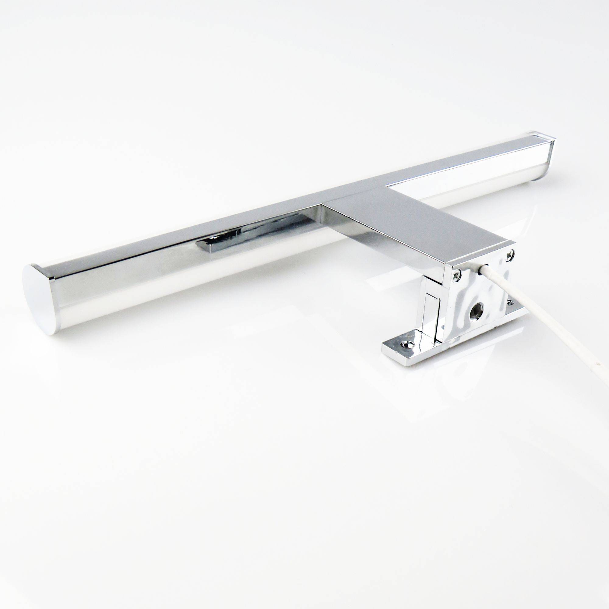 kalb | LED Spiegelleuchte 600mm Aufbauleuchte 230V Badezimmer Leuchte verchromt