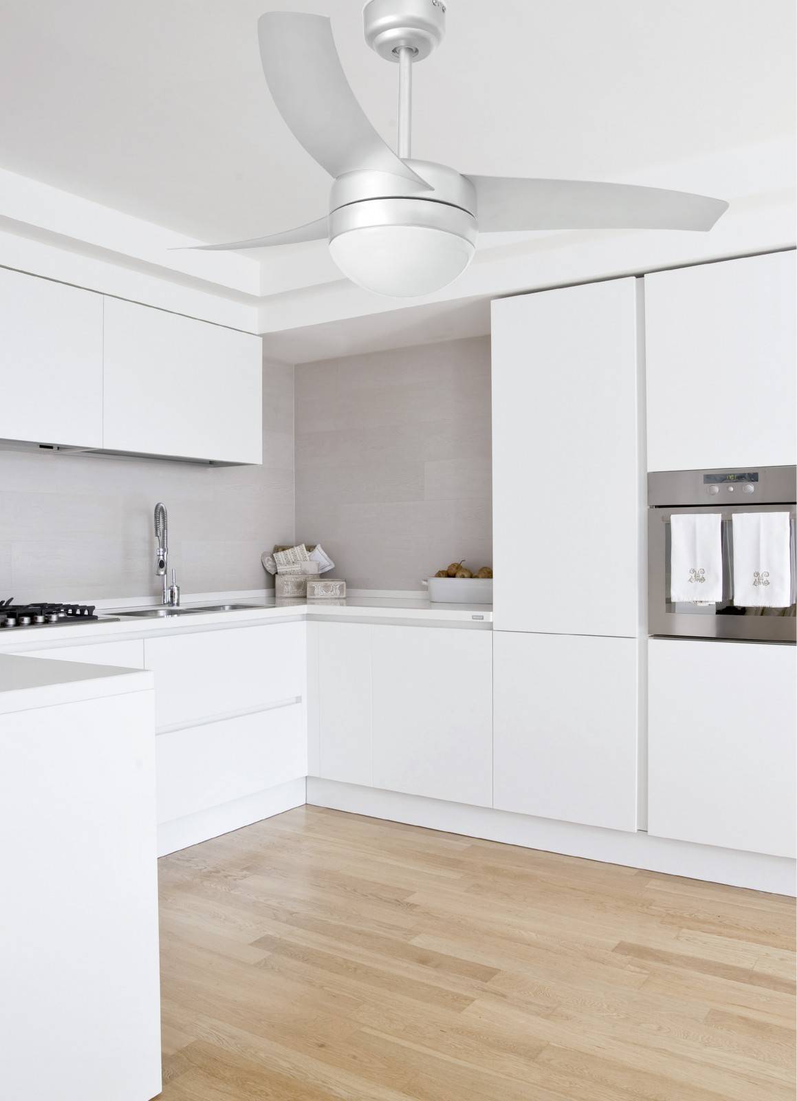 Deckenventilator Easy Grau mit Licht und Fernbedienung