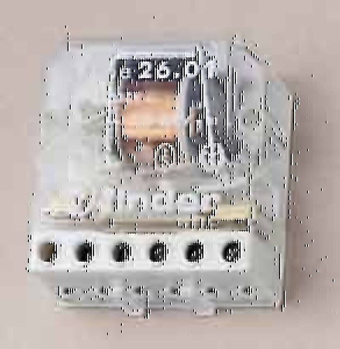 Finder Stromstoss-Schalter 26.01.8.024.0000