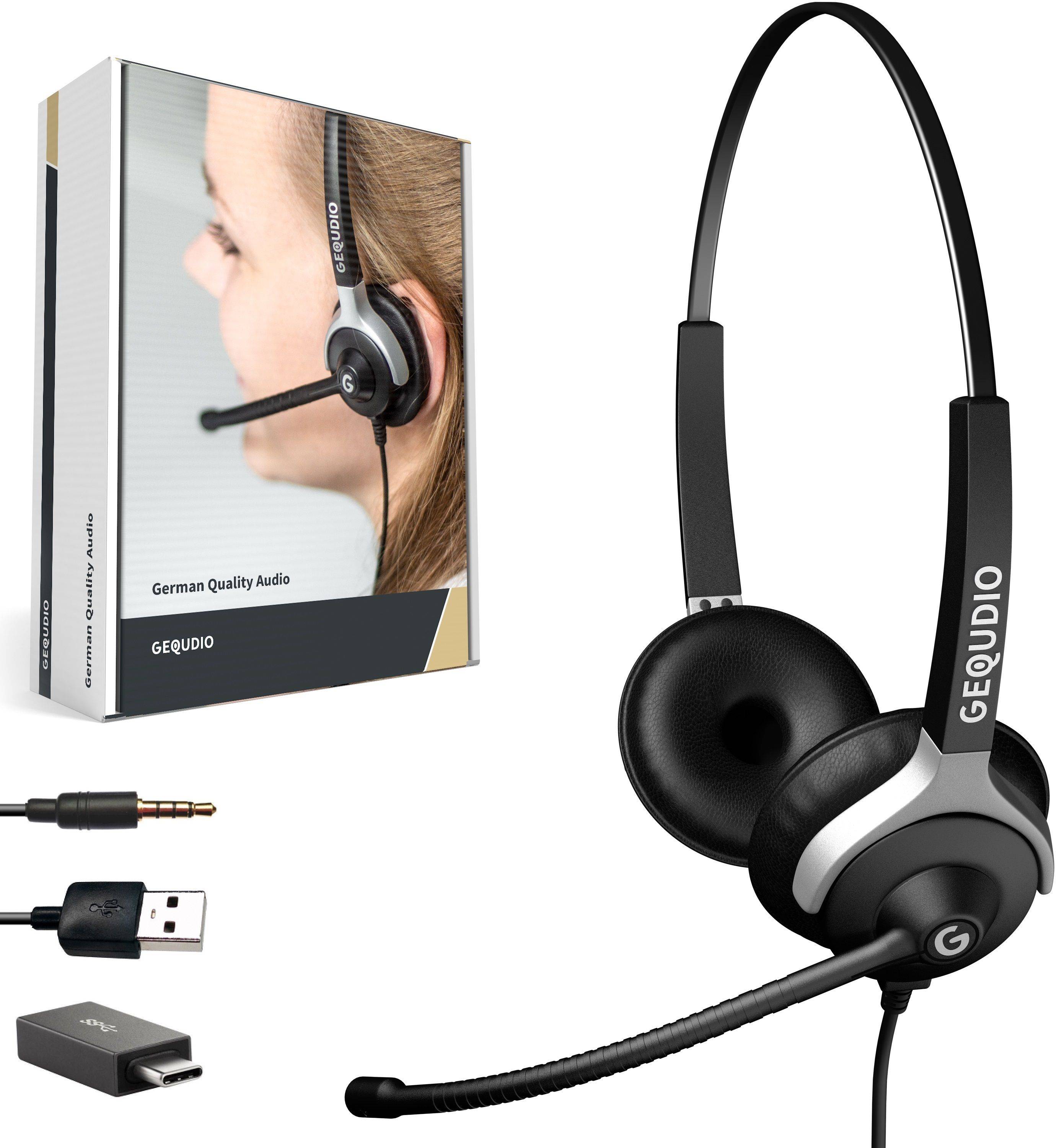 Produktbild eines GEQUDIO-Kopfhörers mit Kabel und Boom-Mikrofon, dargestellt mit Einzelhandelsverpackung und USB/3,5-mm-Anschlüssen.