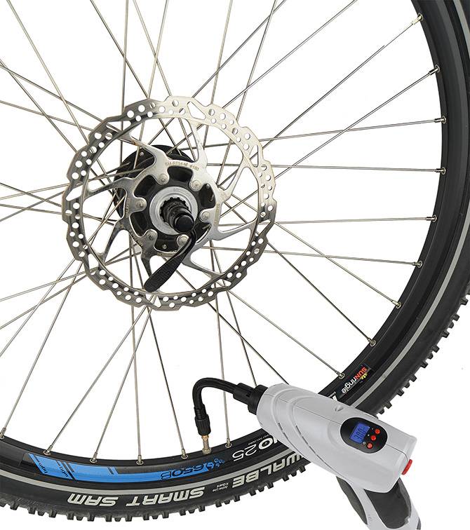 Brüder Mannesmann BRÜDER MANNESMANN Akku-Luftpumpe 12V