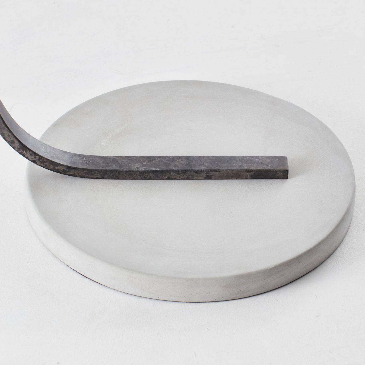 BRILLIANT Lampe Brok Bogenstandleuchte 2,0m braun/grau | 1x A60, E27, 60W, geeignet für Normallampen (nicht enthalten) | Mit Fußschalter / Kopf schw