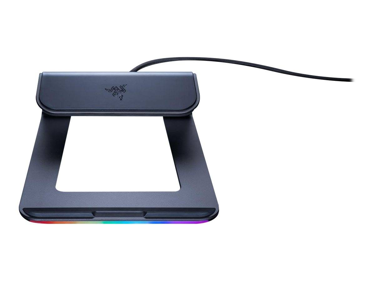 Ein Ständer mit schlankem, modernem Design verfügt über ein integriertes Kabel, RGB-Beleuchtung und ein Logo auf der Frontblende.
