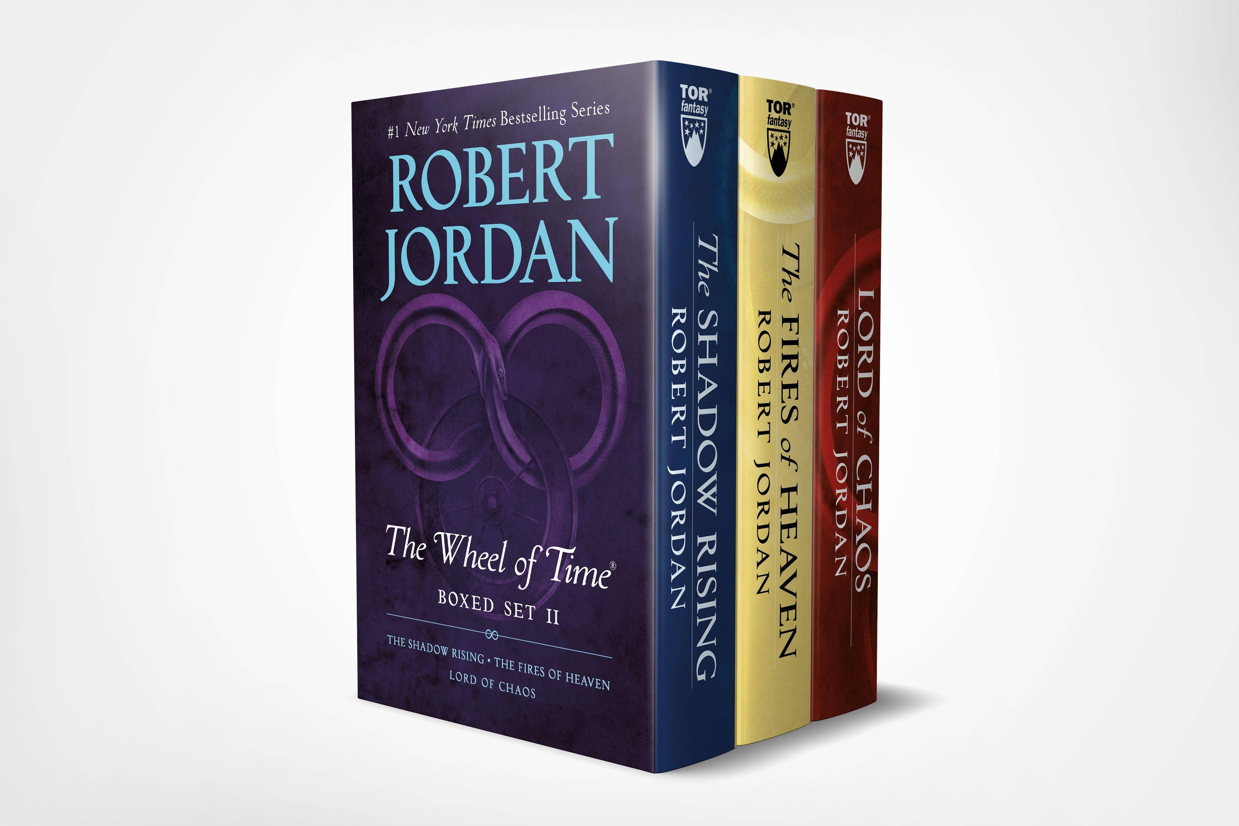 Wheel of Time Premium Boxed Set II Books 4-6 (The Shadow Rising, The Fires of Heaven, Lord of Chaos)