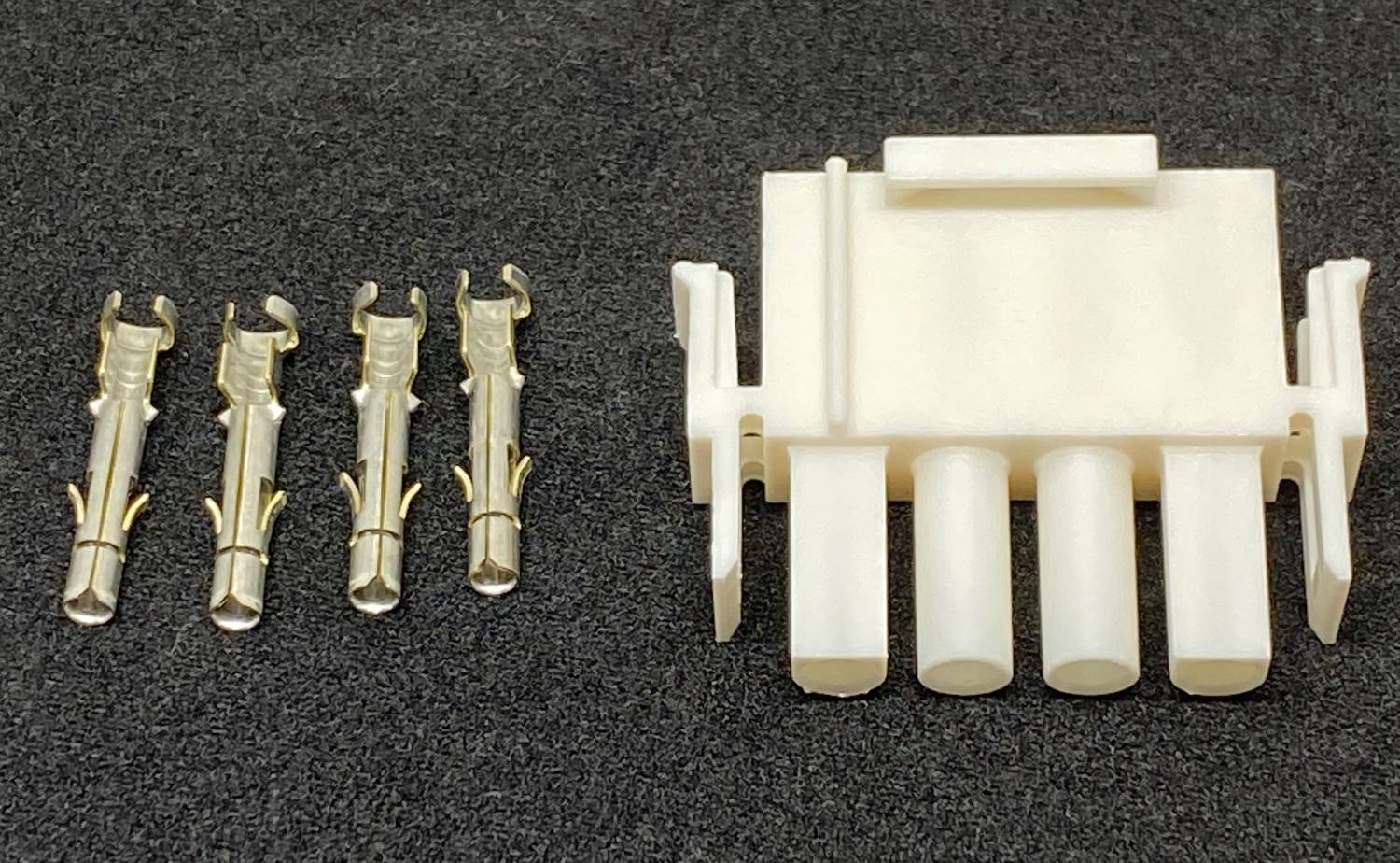 Mate-N-Lok Stecker Set 4Pol.