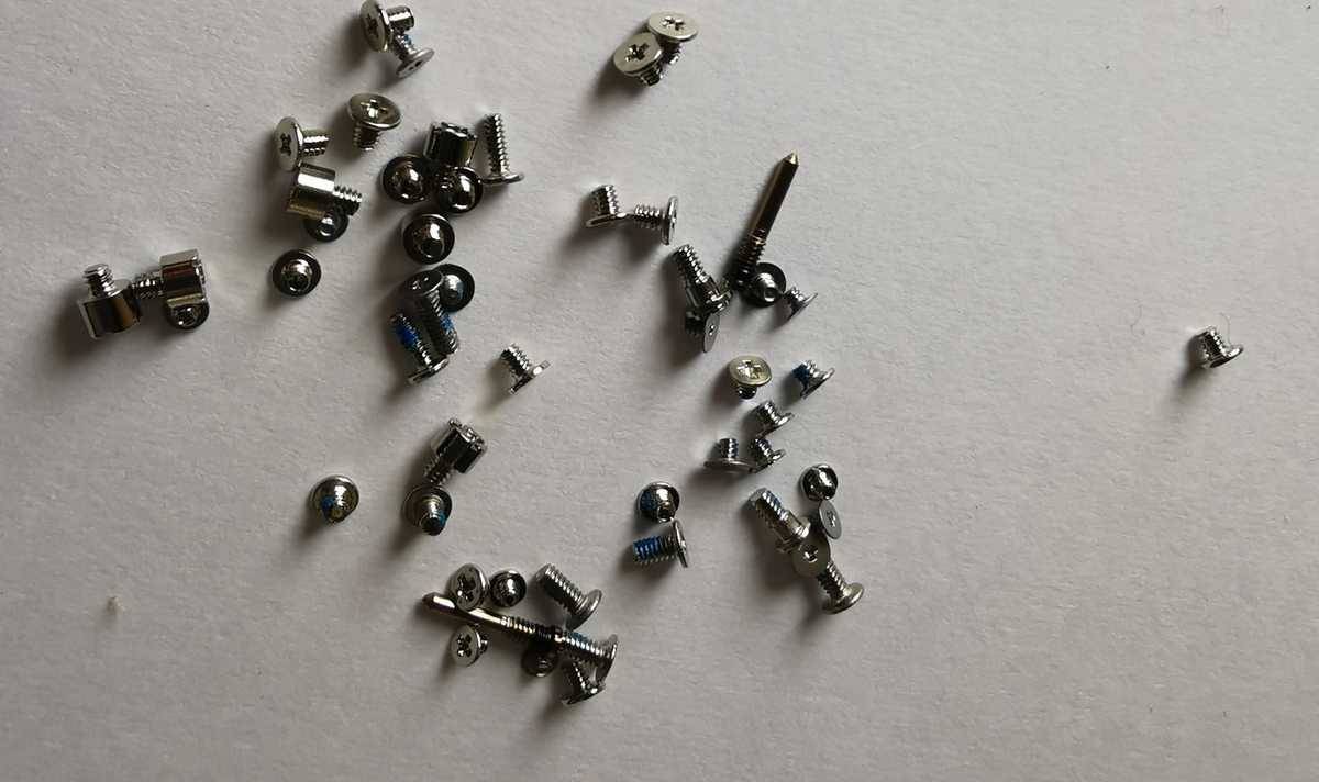 Schraubenset für iPhone XS max