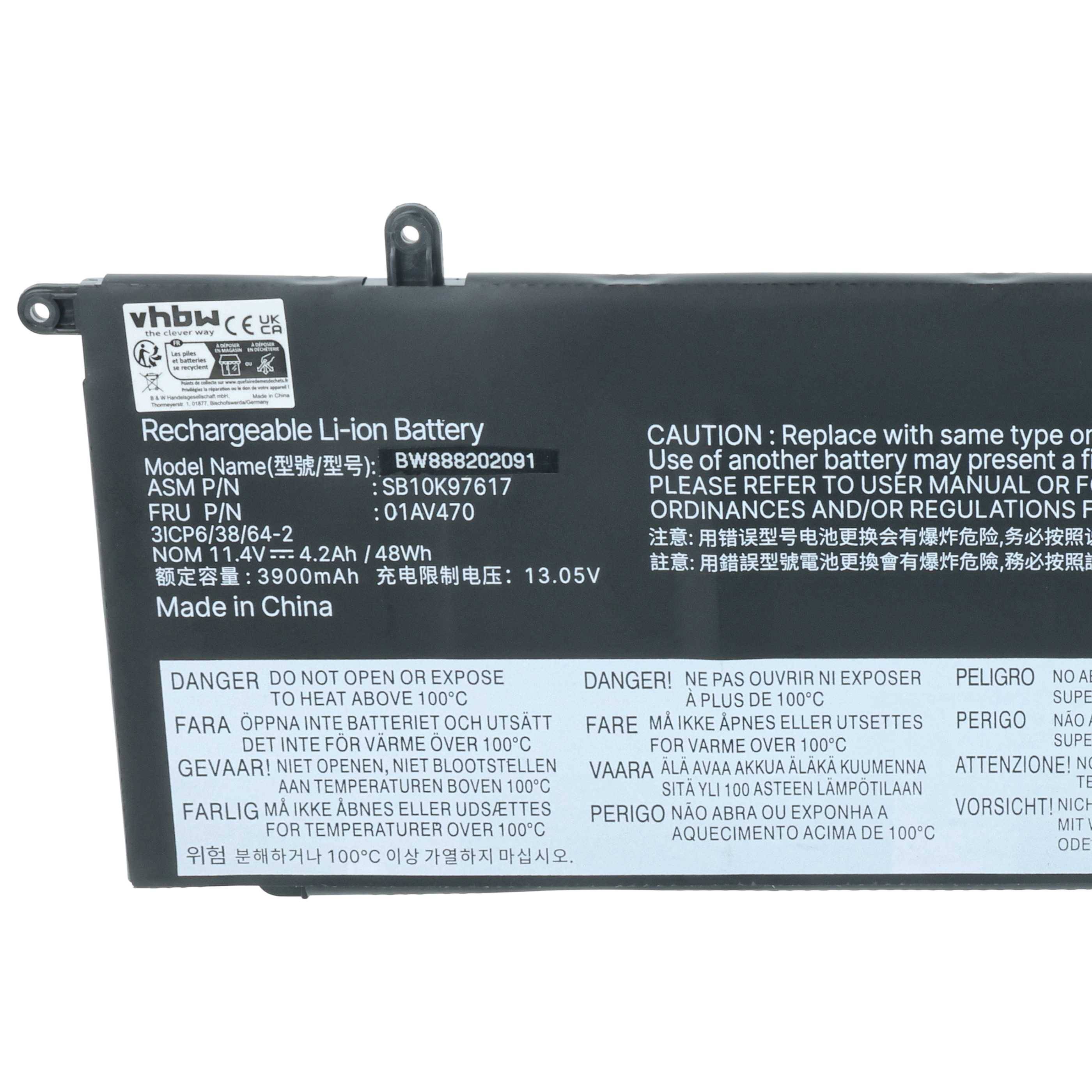 Wiederaufladbare Li-Ionen-Batterie mit Modell- und Seriennummern. Vorsichtsmassnahmen in Englisch und verschiedenen Sprachen heben Austausch- und Entsorgungsrichtlinien hervor.