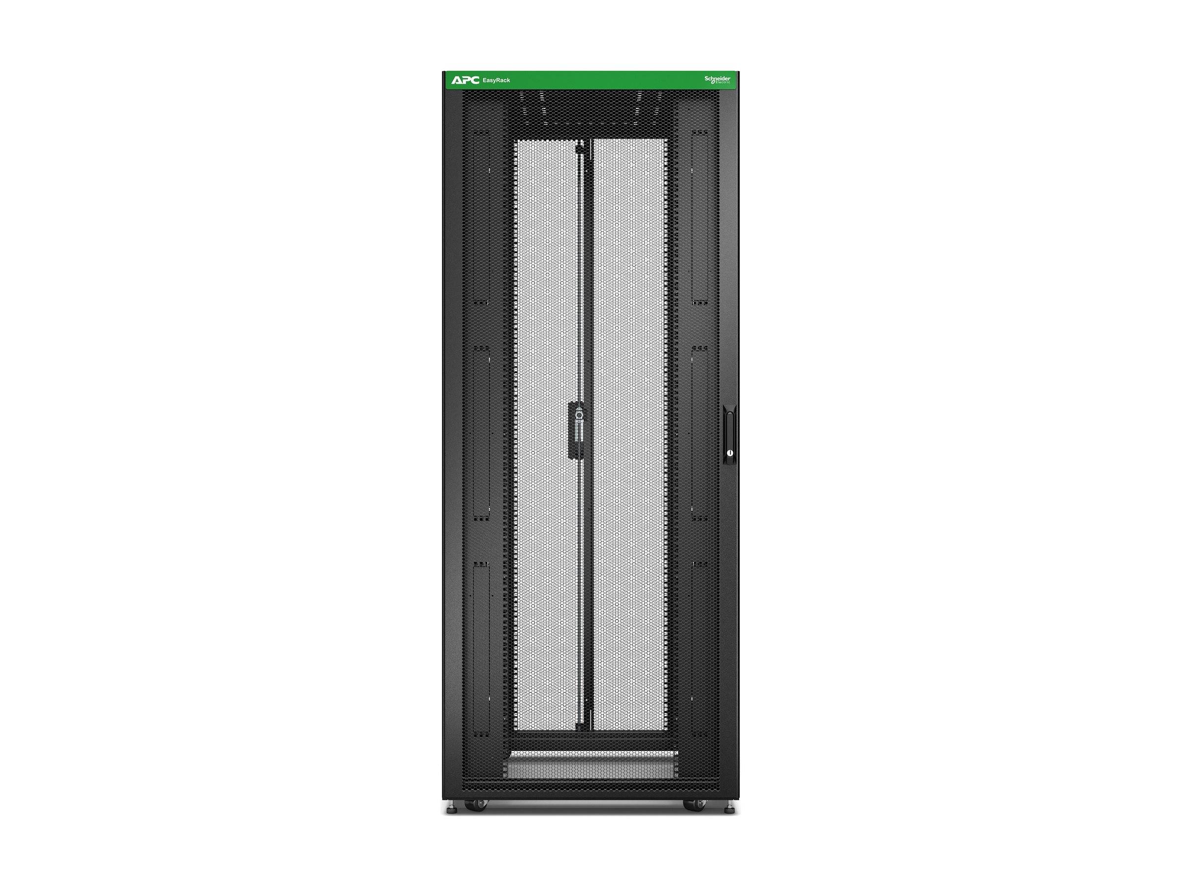 Frontansicht eines hohen schwarzen APC-Serverschrankgehäuses mit Glasschiebetüren und grüner Markierung oben, stehend auf weißem Hintergrund.