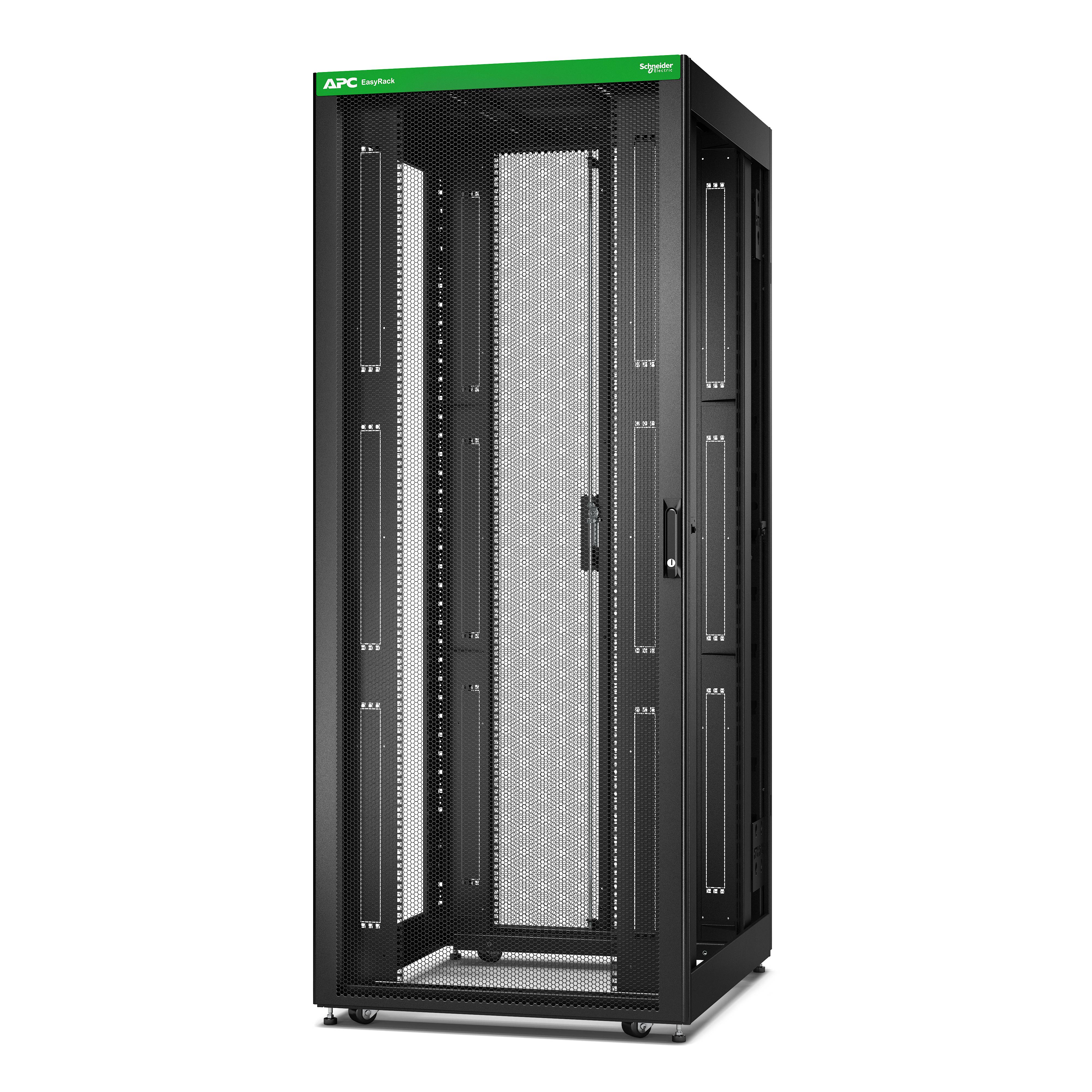 Schwarzes APC NetShelter Server-Rack-Schrank mit perforierter Fronttür, offen auf weißem Hintergrund.