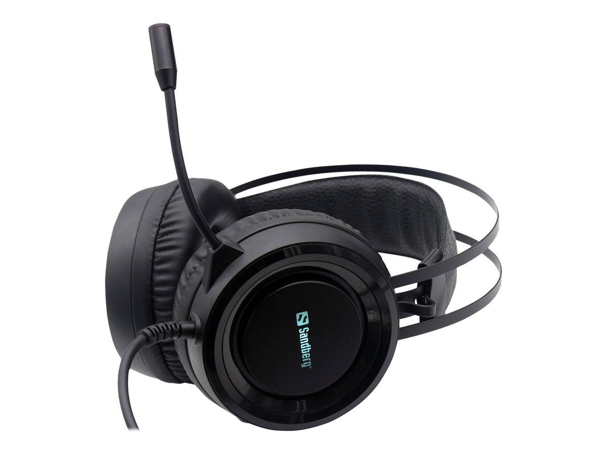 Schwarzes Over-Ear-Gaming-Headset mit angebrachtem Boom-Mikrofon und Audiokabel, auf weißem Hintergrund dargestellt.
