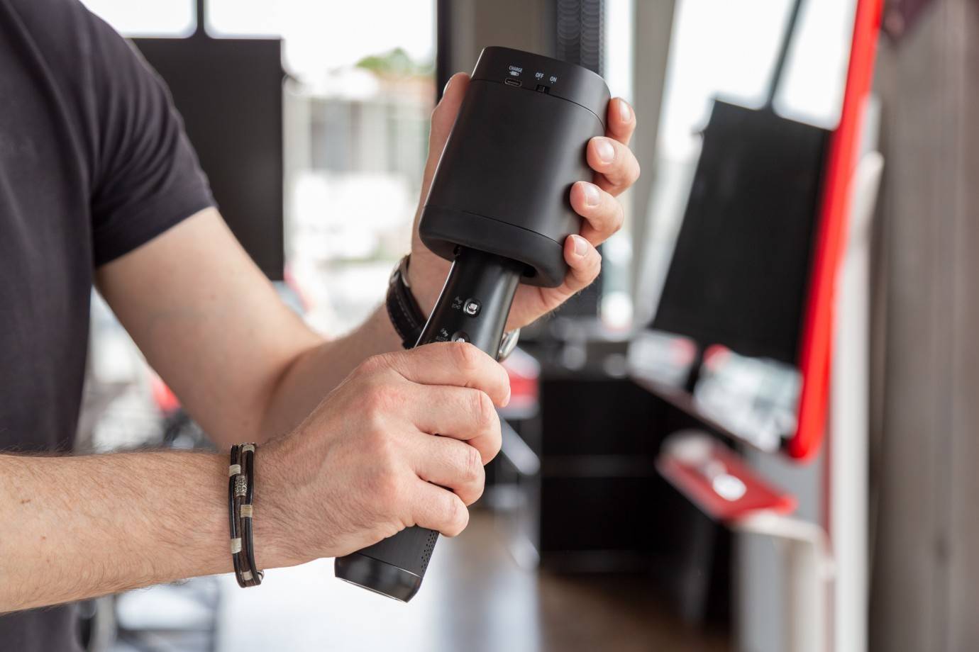 celexon Professional - UV-Desinfektionsgerät für Mikrofon