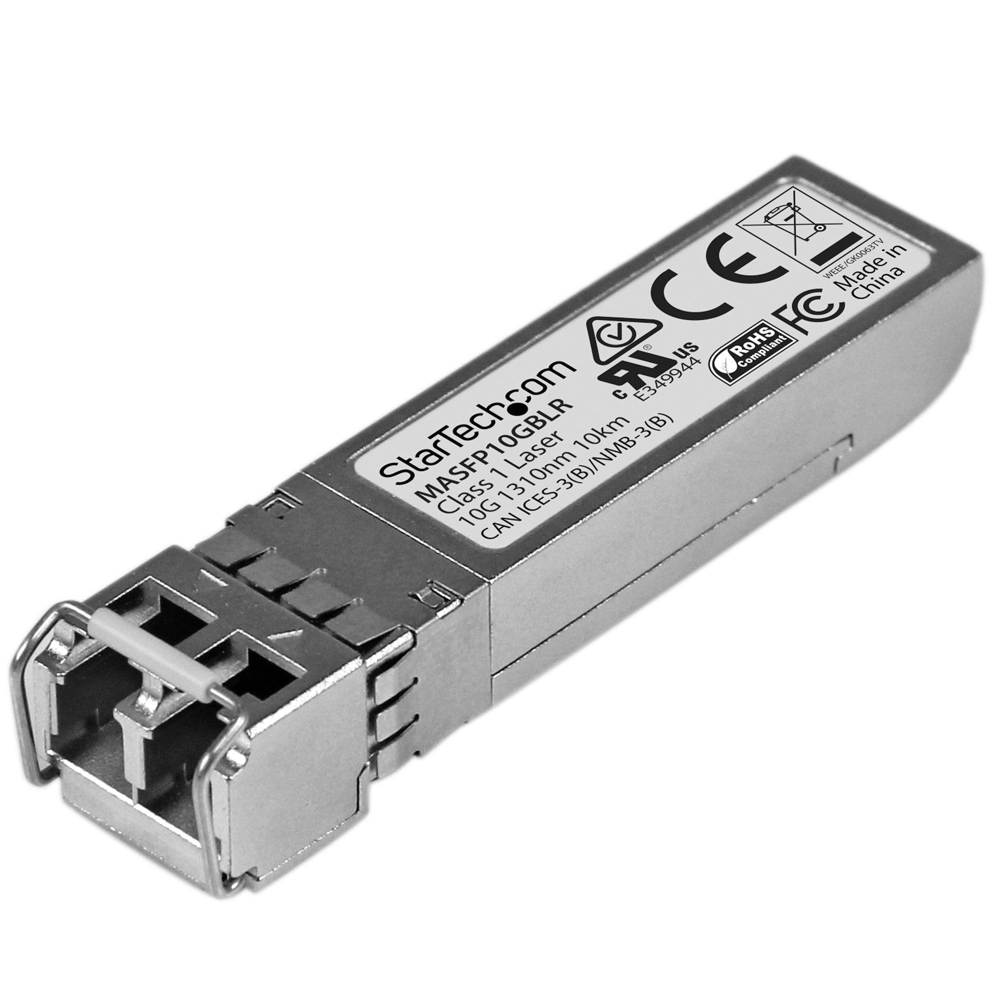 Metall StarTech.com SFP-Transceiver-Modul mit LC-Faserkonnektor und Produktetiketten, isoliert auf weißem Hintergrund dargestellt.