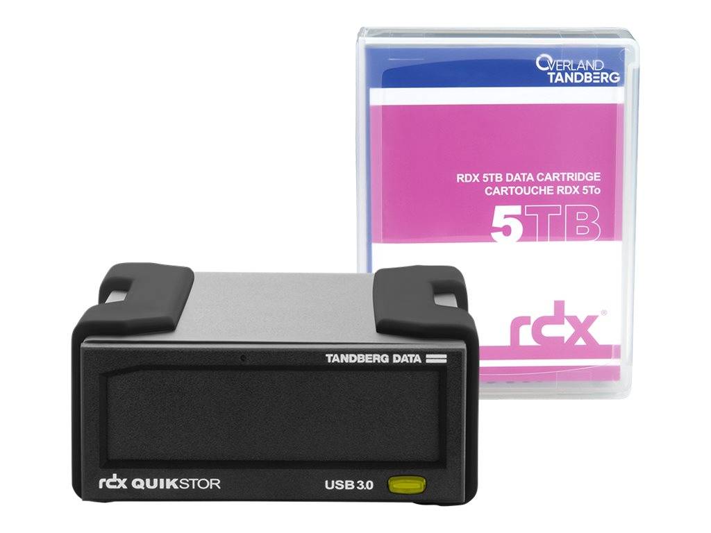 Tandberg Data RDX QuikStor USB 3.0-Laufwerk vor einem Overland Tandberg RDX 5TB Datenkassettenetui.