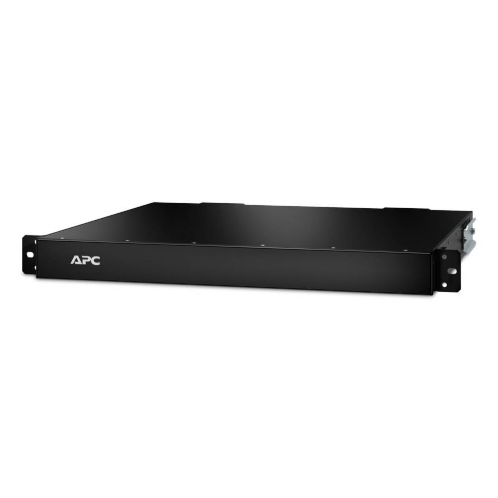 Schwarze APC Rack-Mount Stromverteilungseinheit (PDU) mit mehreren Anschlüssen, entwickelt für Serverräume oder Rechenzentren zur Steuerung elektrischer Geräte.