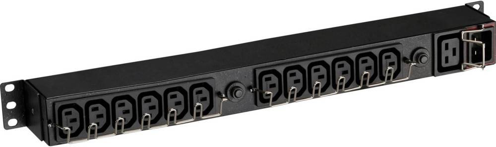 Eine schwarze Stromverteilungseinheit mit mehreren Dreipol-Steckdosen in einer Reihe, ausgestattet mit einem zentralen Hauptschalter und Metallhaken zur Kabelverwaltung.