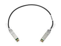 Schwarzes Kabel mit zwei silbernen USB-C-Anschlüssen auf weißem Hintergrund.