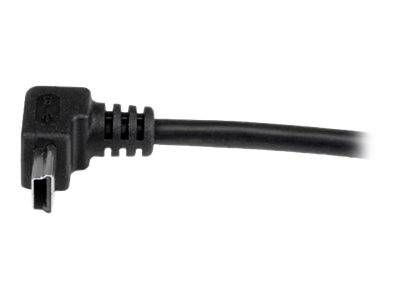 Nahaufnahme eines schwarzen Elektrokabel-Steckers im rechten Winkel mit einer Schnur, die sich nach rechts erstreckt.