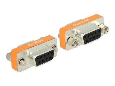 Zwei DB9-Seriell-Steckeradapter, separat auf weißem Hintergrund dargestellt.