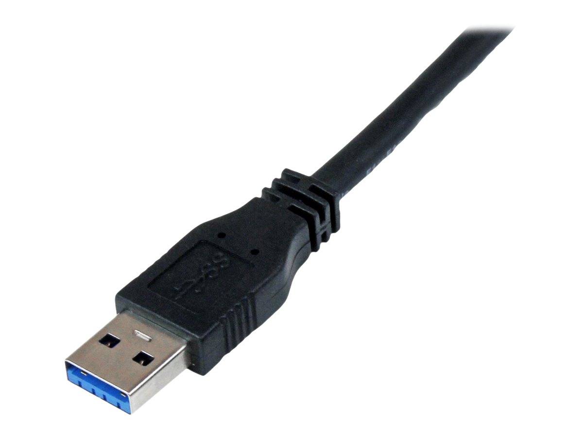 Nahaufnahme eines USB-A-Stecker-Anschlusses mit schwarzem Kabel und blauem Inneren, dargestellt auf weißem Hintergrund.