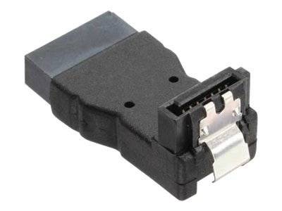 Nahaufnahme eines schwarzen kunststoff-Elektrosteckers mit metallischem Verriegelungsclip auf weißem Hintergrund.