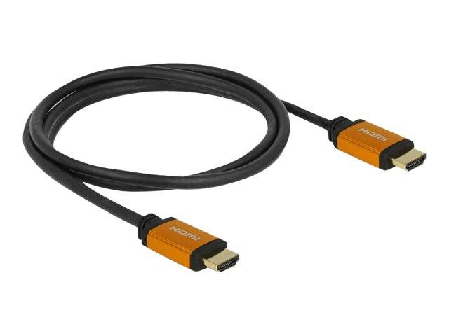 Schwarzes HDMI-Kabel mit orangefarbenen Steckern und vergoldeten Steckern, aufgerollt auf weißem Hintergrund.