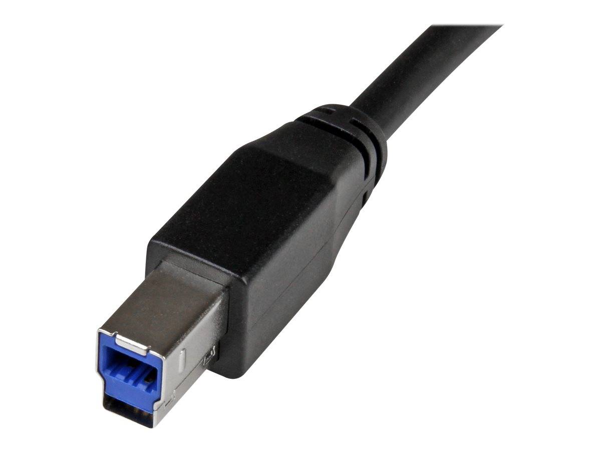 Schwarzes USB 3.0 Typ-B-Kabelsteckerverbinder, dargestellt auf weißem Hintergrund, mit blauem Innenport.