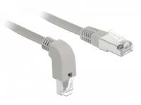 DeLOCK - Patch-Kabel - RJ-45 (M) nach unten gewinkelt bis RJ-45 (M)