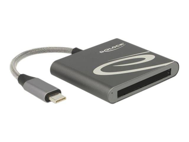 Delock USB-C auf SD-Kartenleser-Adapter mit kurzem geflochtenen Kabel, auf weißem Hintergrund gezeigt.